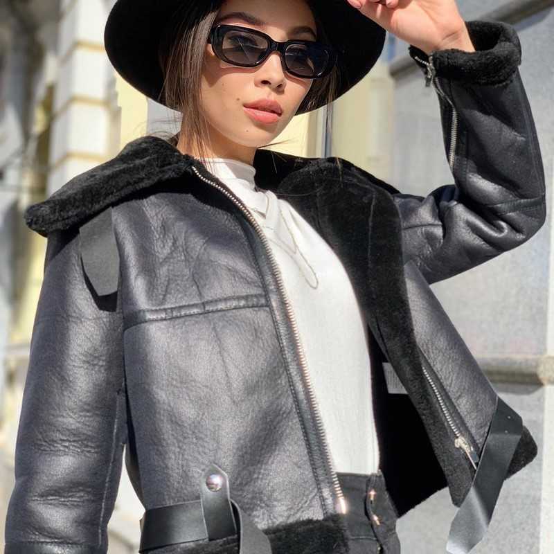 С чем носить кожаную куртку женщине в 2021: идеи образов, фото
с чем модно носить кожаную куртку в 2021 — modnayadama