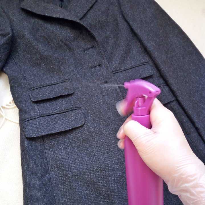 Как почистить пальто в домашних условиях - подробная инструкция по чистке драпа и шерсти от катышек дома: как очистить ткань без стирки и химчистки