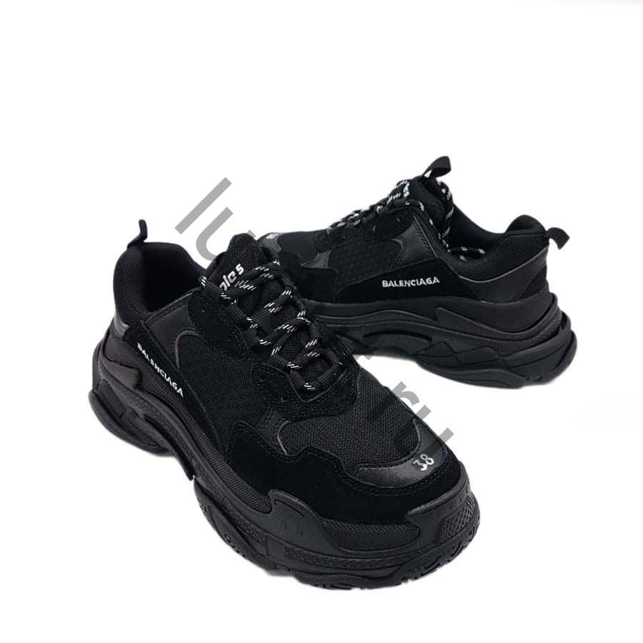 Черные кроссовки – преимущества, недостатки, актуальные модели