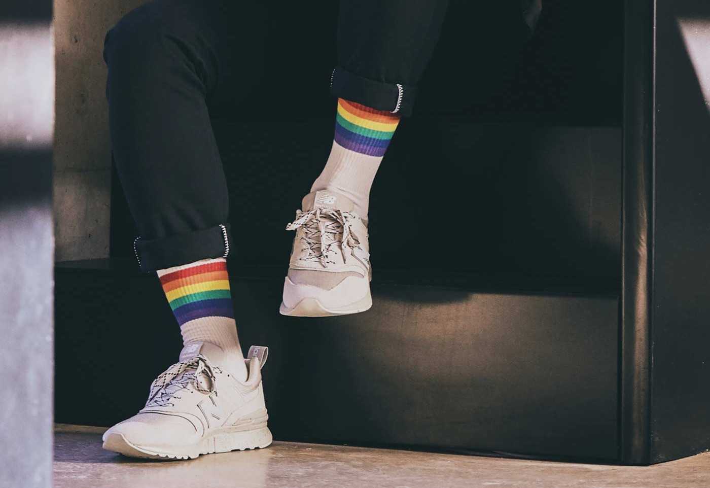 Тренд 2021: мужские цветные носки. как носить, чтобы выглядеть круто, а не глупо