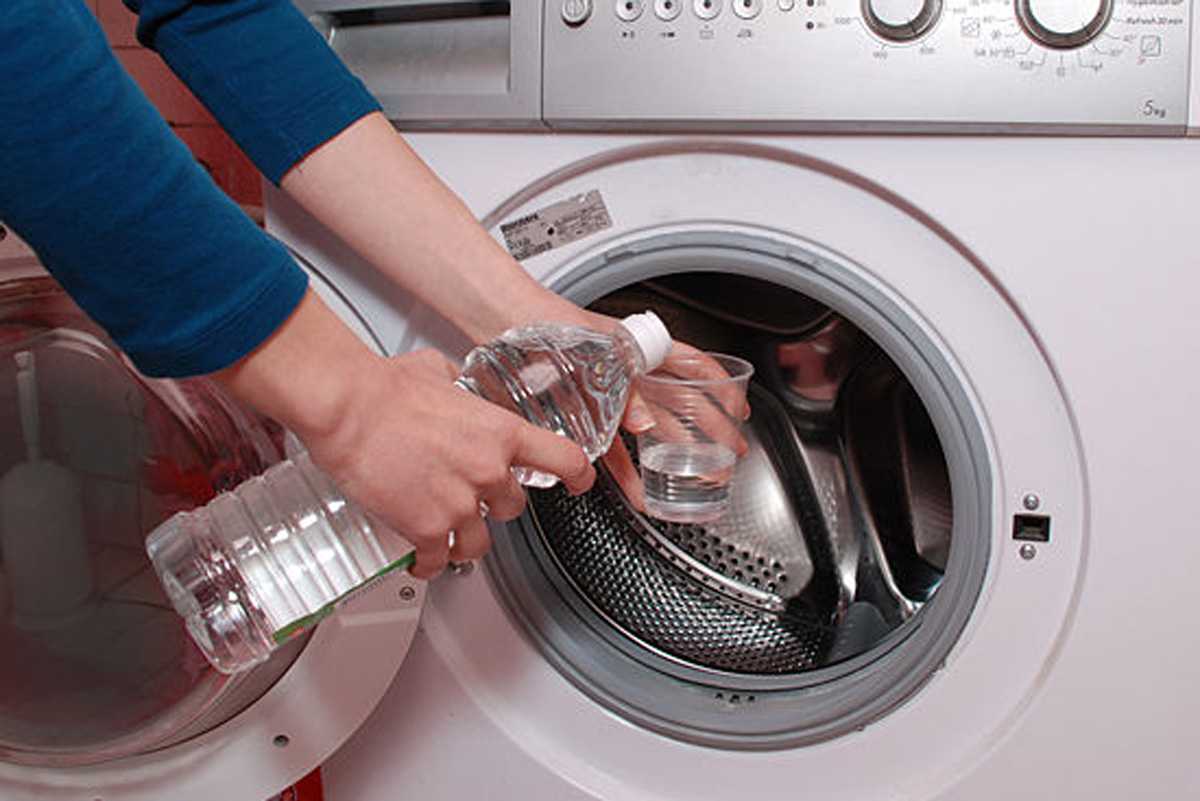 Как почистить стиральную машину от накипи уксусом и лимонной кислотой или содой в домашних условиях - dolio.ru