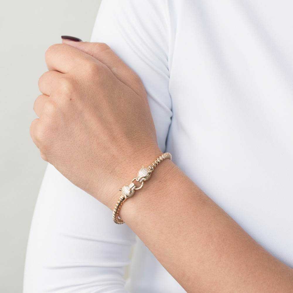 Золотой браслет на руку для женщин – как выбрать и на какой руке носить?