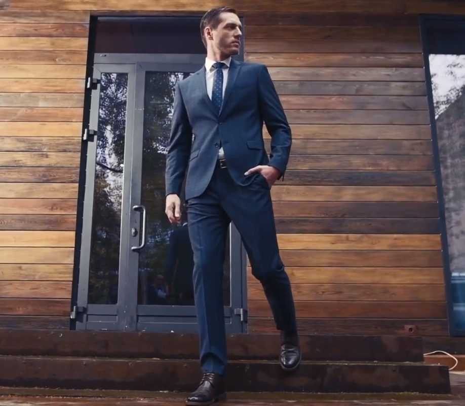 10 лучших брендов мужских костюмов на 2022 год