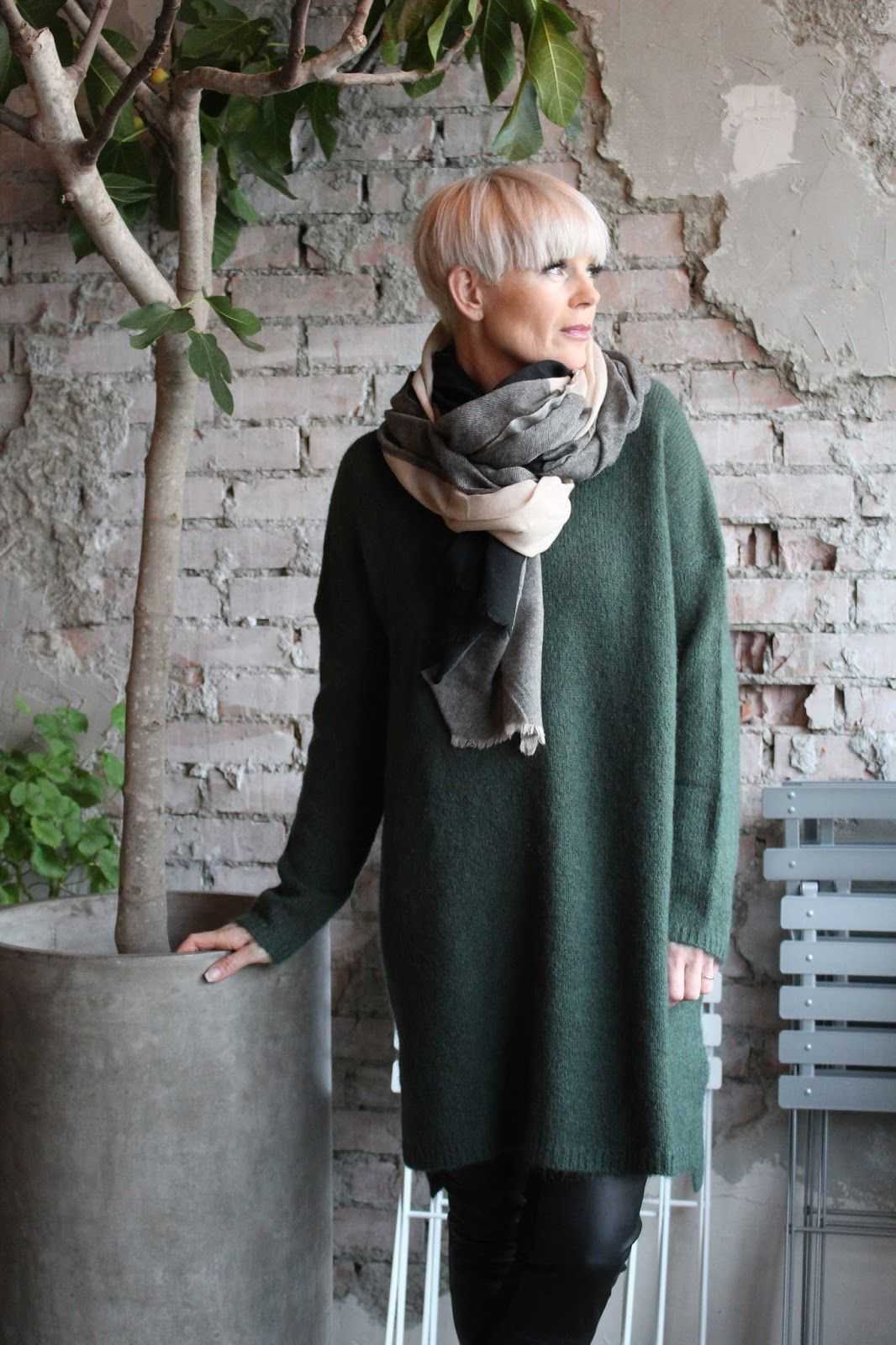 Элегантная зимняя одежда для женщин за 45 лет
