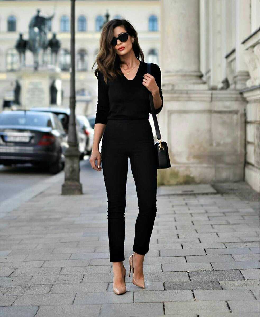 С чем носить черную рубашку женскую: фото модных сочетаний
черная рубашка: фото красивых образов — modnayadama