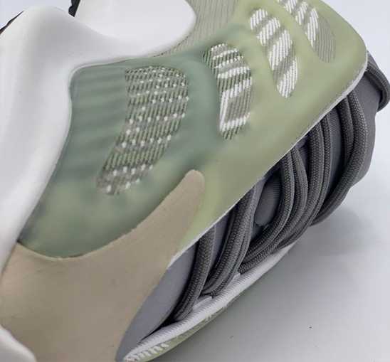 Кроссовки adidas: обзор беговой коллекции 2021