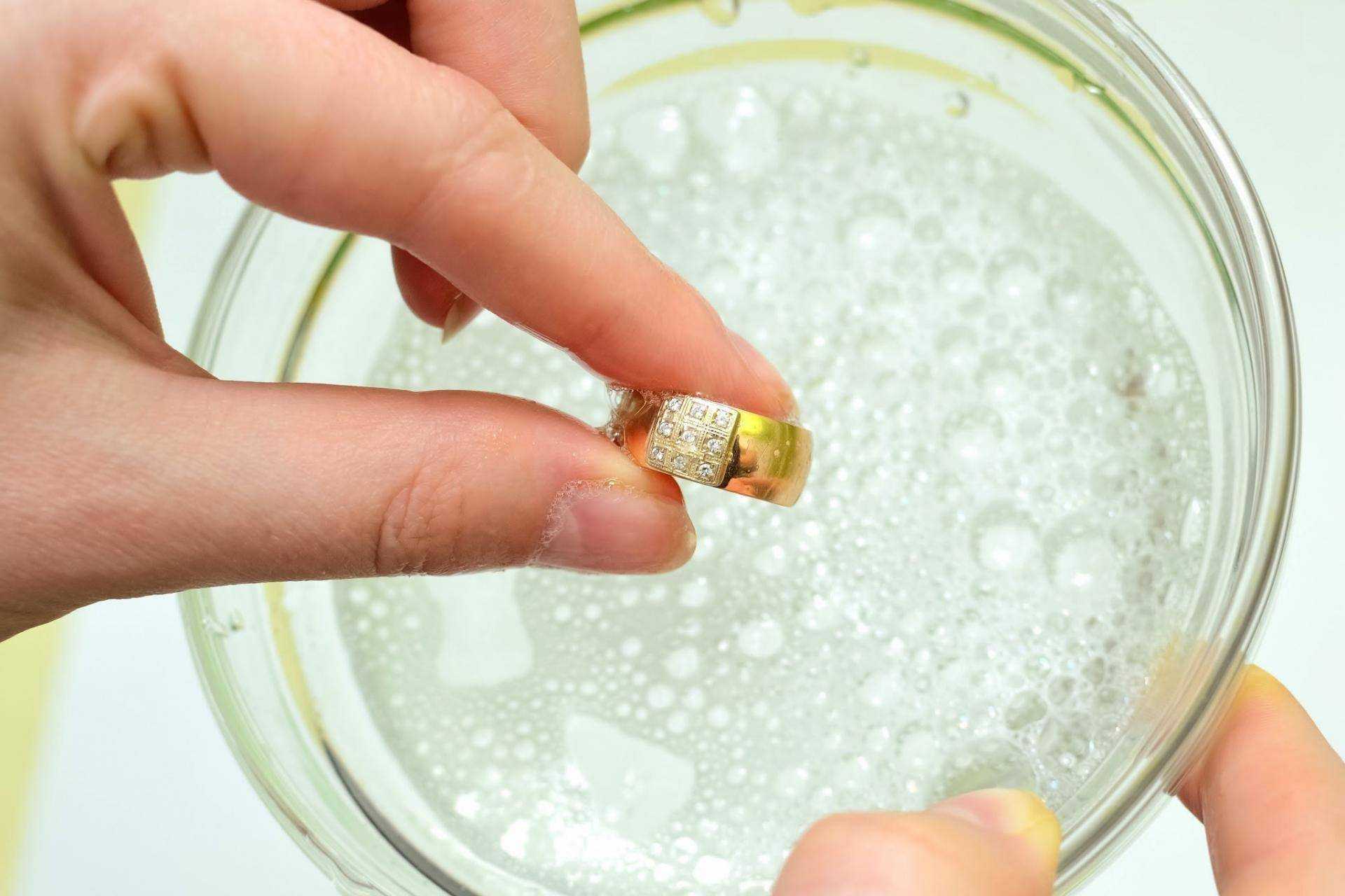 Как почистить бриллианты в домашних условиях: 16 способов