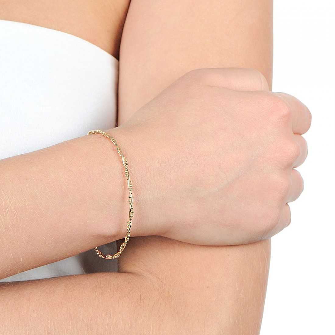Красивый женский золотой браслет на руку – широкий и тонкий, жесткий и каучуковый, и белого золота