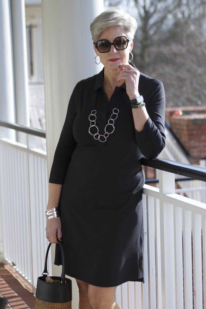 Черное платье для полных женщин 50 лет