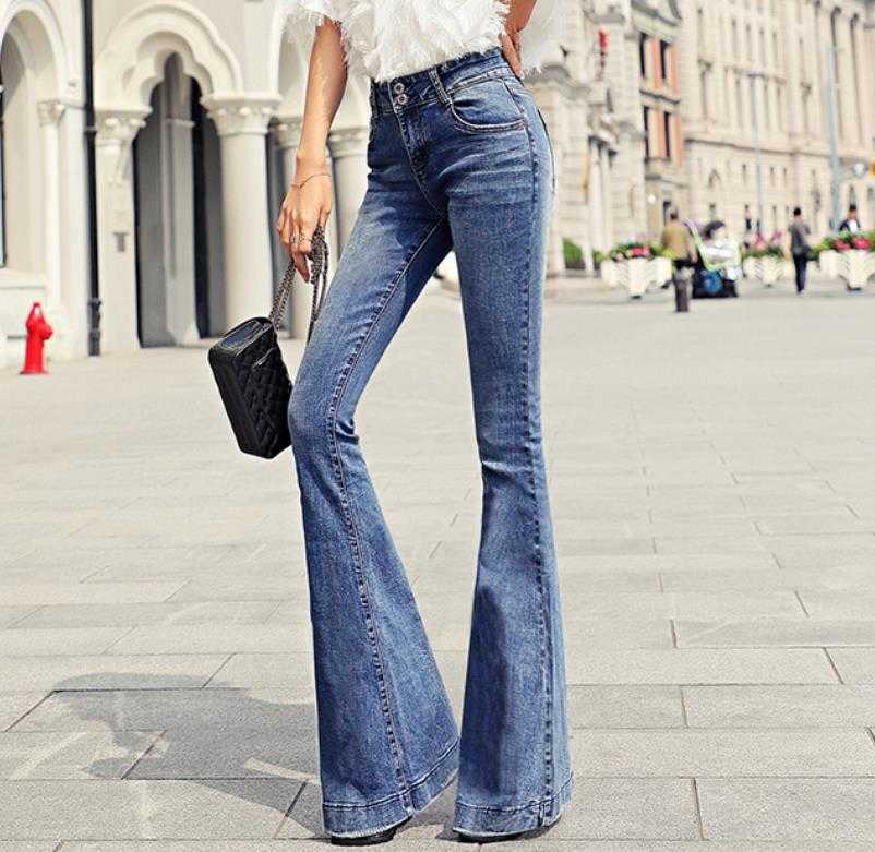 Широкие джинсы позволят почувствовать себя раскованно и быть в тренде